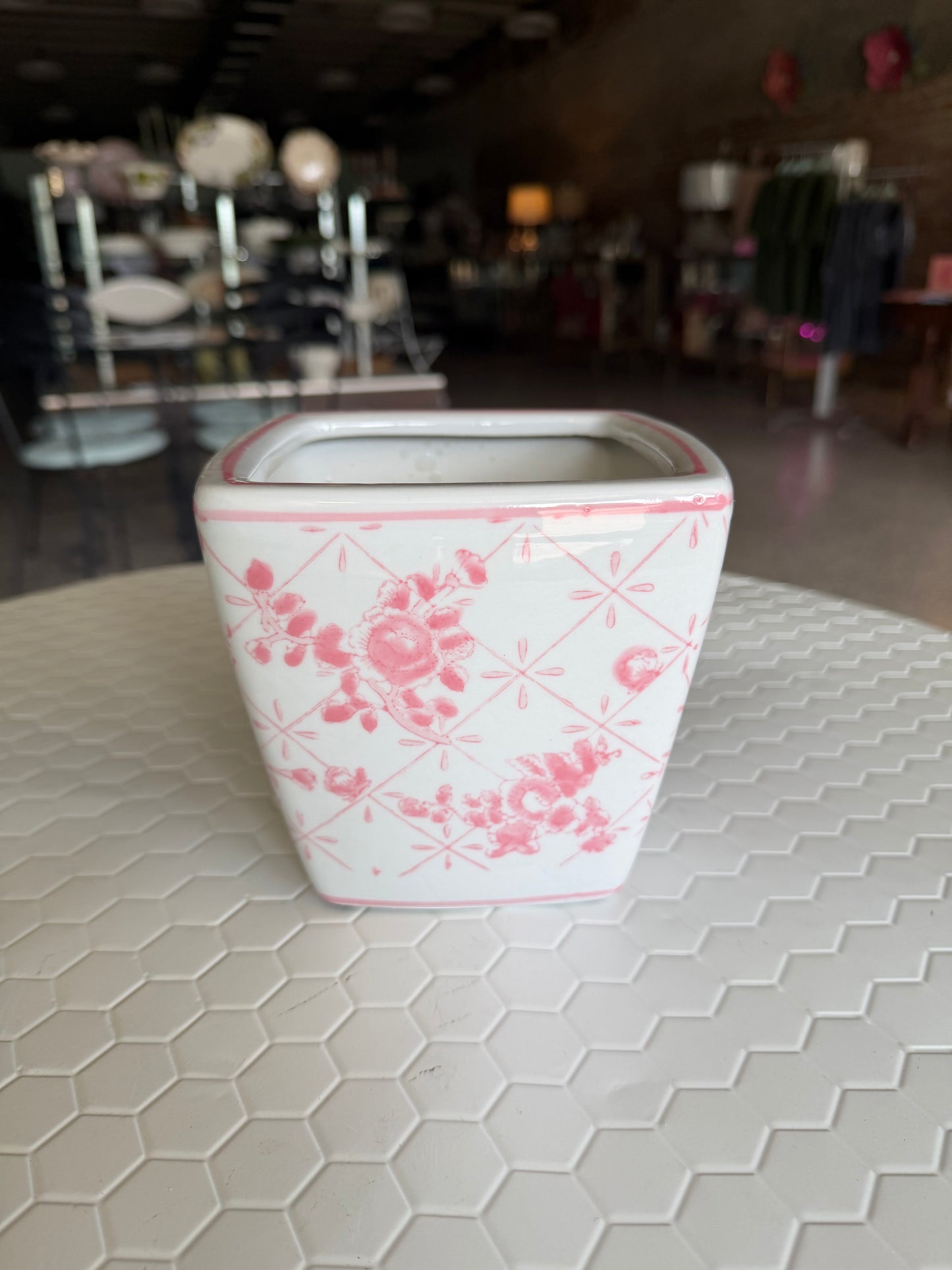 Small pink chinoiserie planter